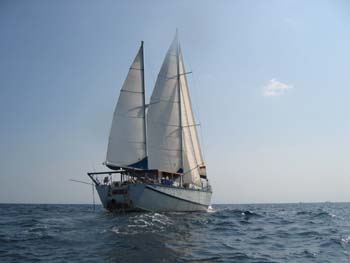 Sailing Sunda Strait